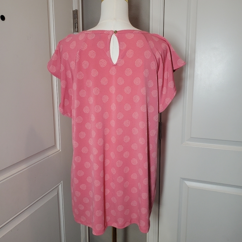 Liz Claiborne Coral Pink Women's Keyhole Blouse with Goldtone Hardware Size XL - Picture 2 of 16
